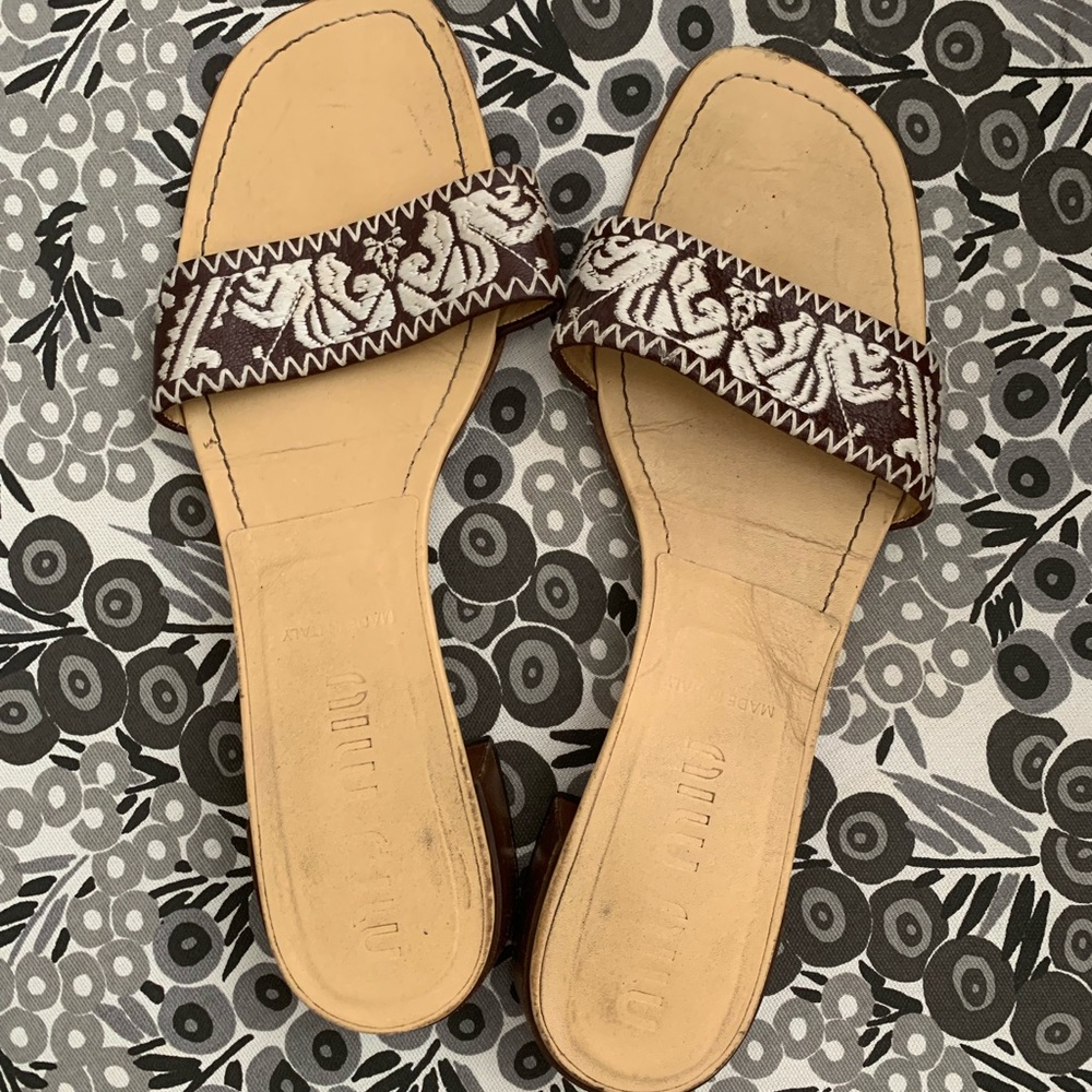 Miu Miu slides